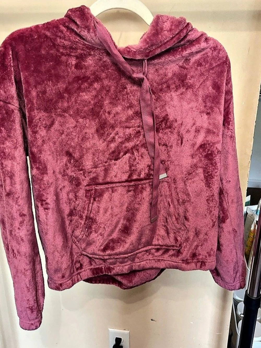 Planet Heart Fleece Hoodie in Pink Size Medium
